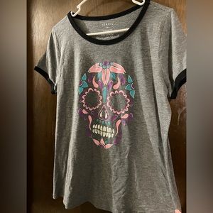 Torrid classic fit ringer tee, gray with sugar skull